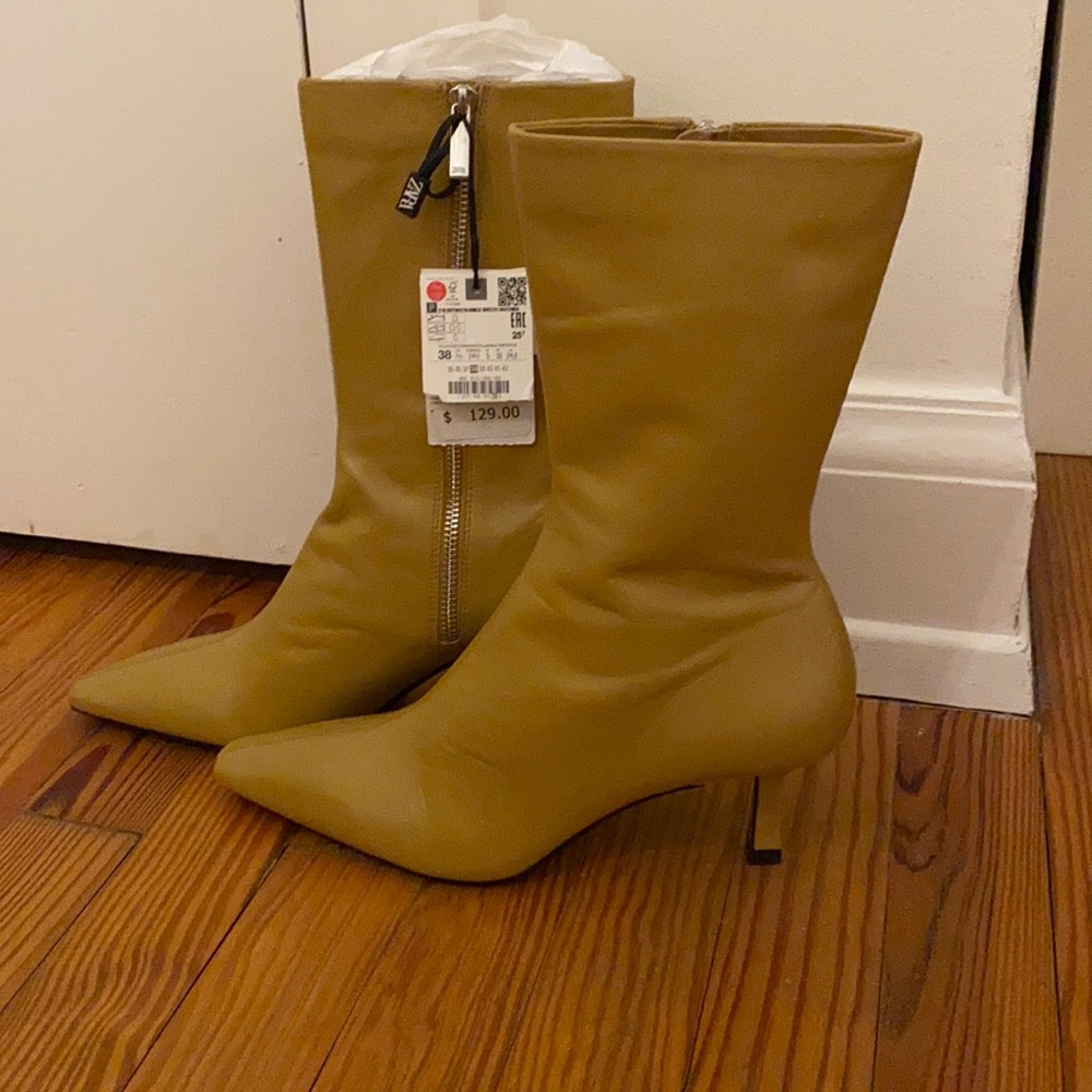 NWT Zara leather boots